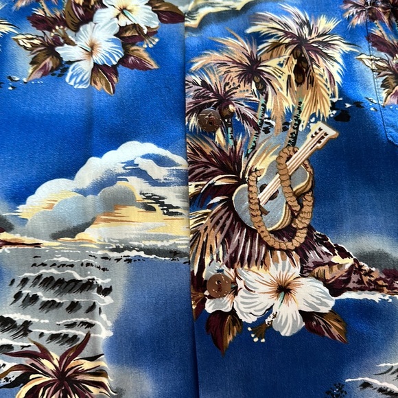 Hilo Hattie “The Hawaiian Original” shirt - Picture 5 of 6